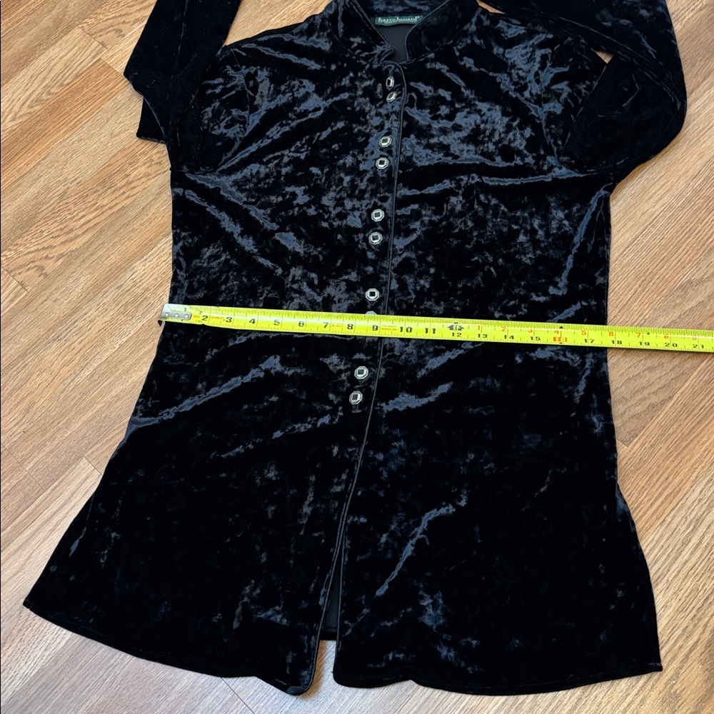 Harve Benard By Bernard Holtzman black crush velvet long sleeve top. Size M. - Picture 12 of 17